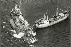 The wreck of the TEV Wahine with salvage ship Holmpark alongside