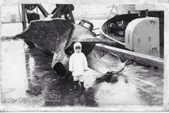 Sandra Marshall Geusebroek alongside the salvaged propeller from the TEV Wahine